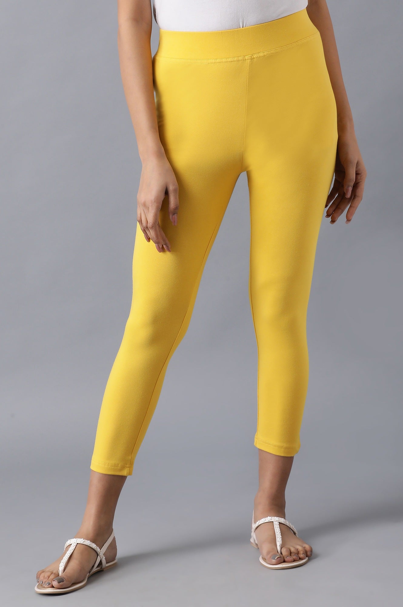 Yellow solid cropped tights