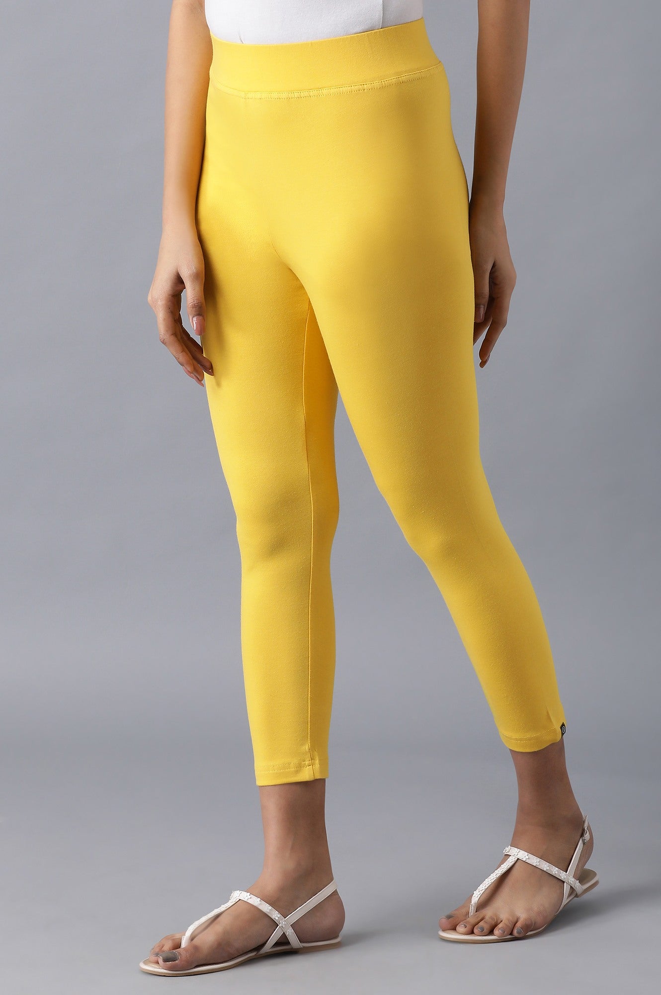 Yellow solid cropped tights