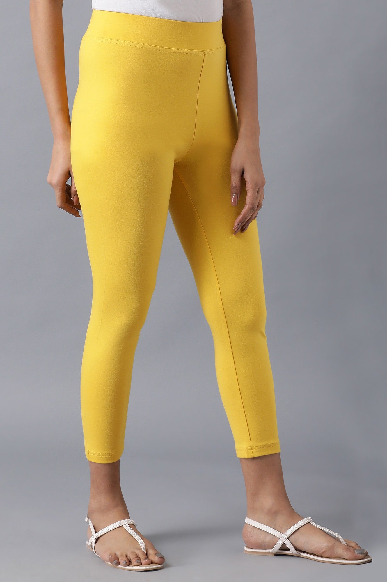 Yellow solid cropped tights