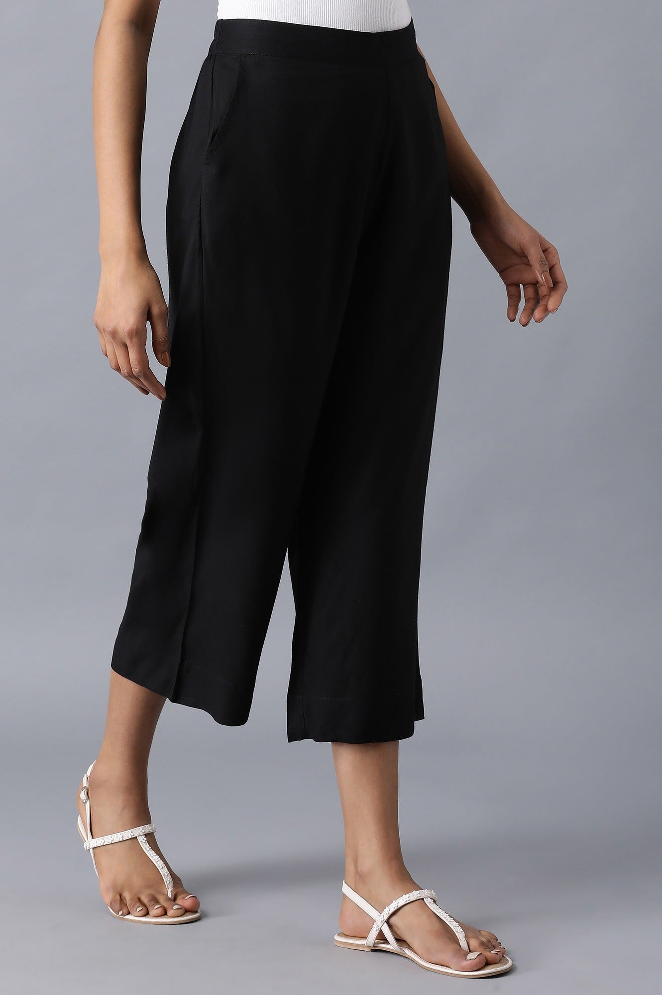 Black solid culottes