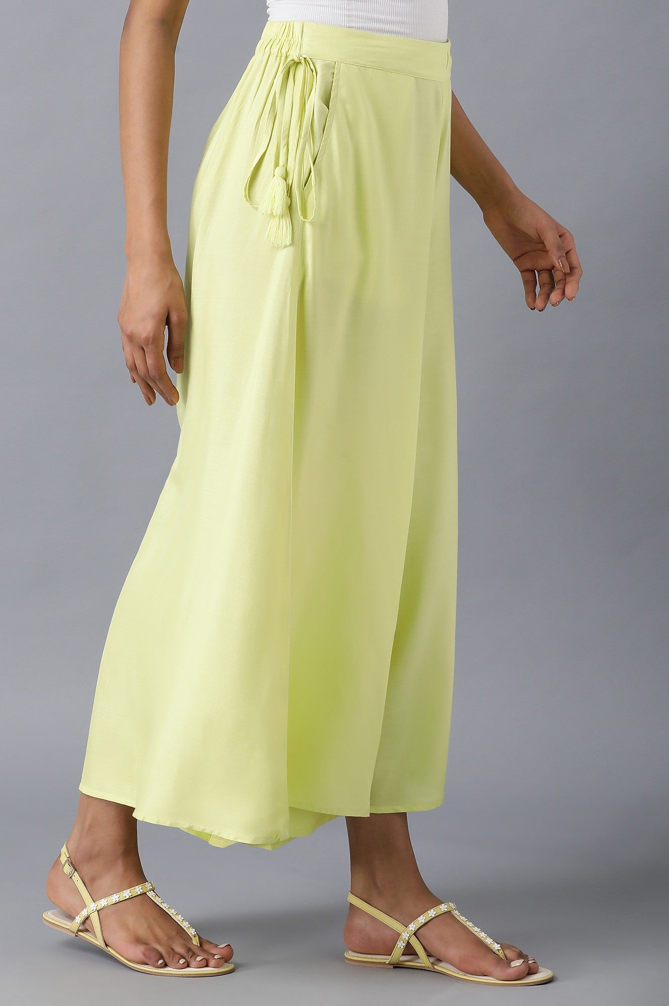 Yellow solid culottes