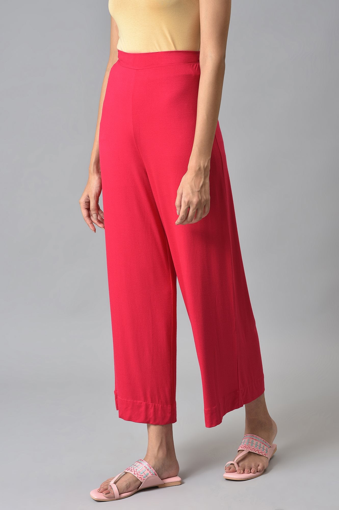 Pink Solid Knitted Angle Length Palazzo