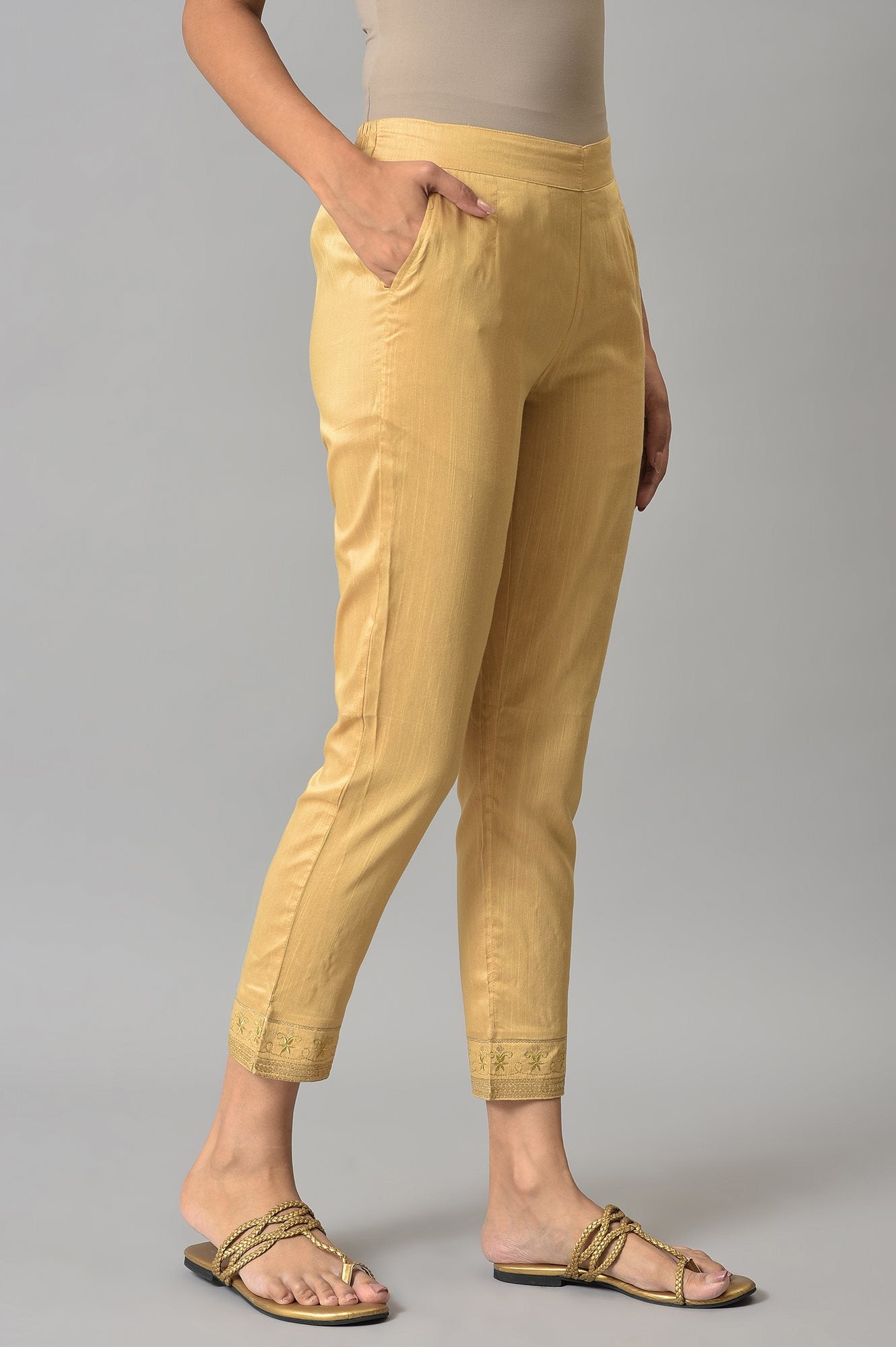 Gold Yarn-Dyed Gathered Trouser Pants