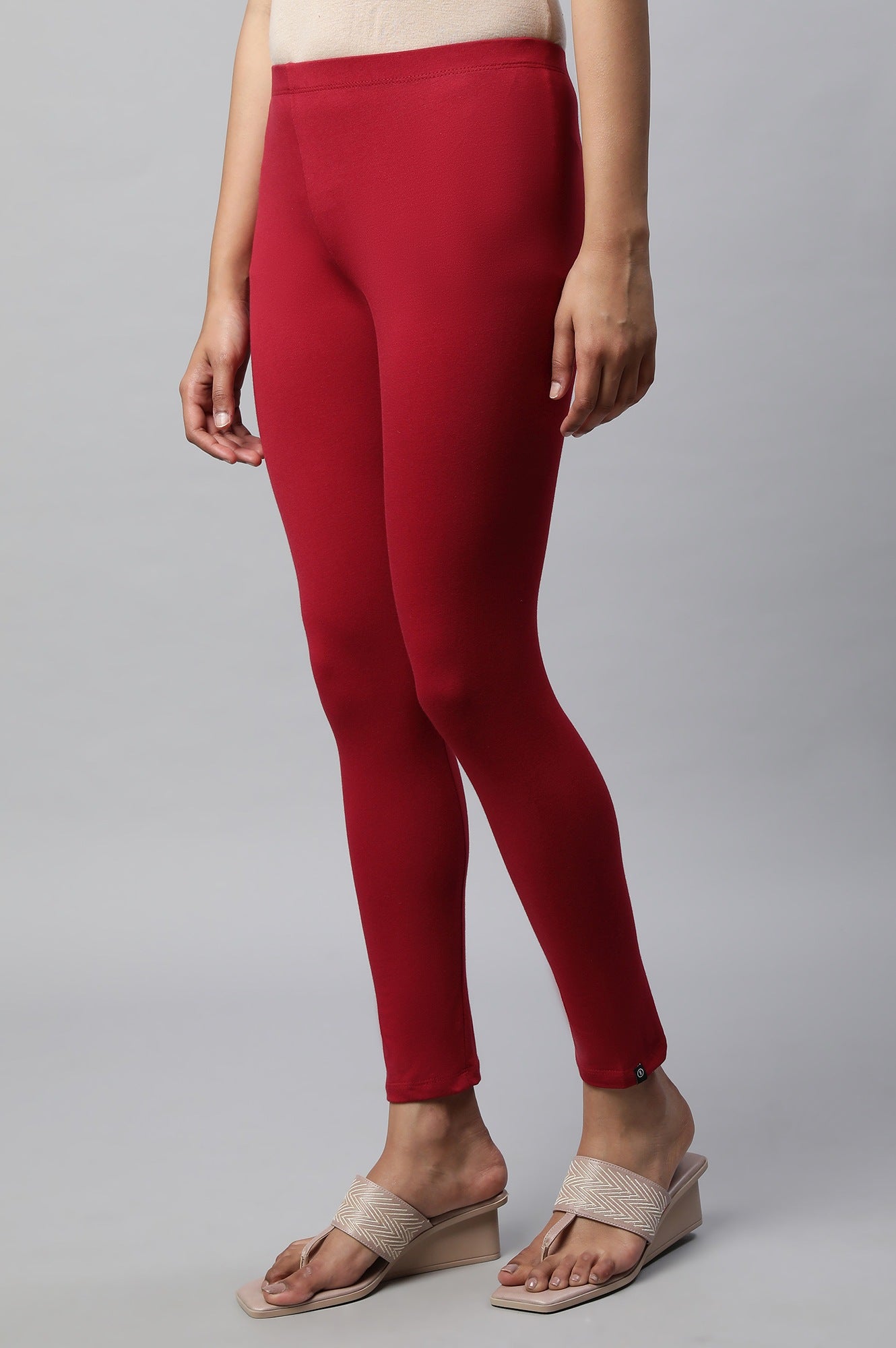 Red Cotton Lycra Cropped Tights