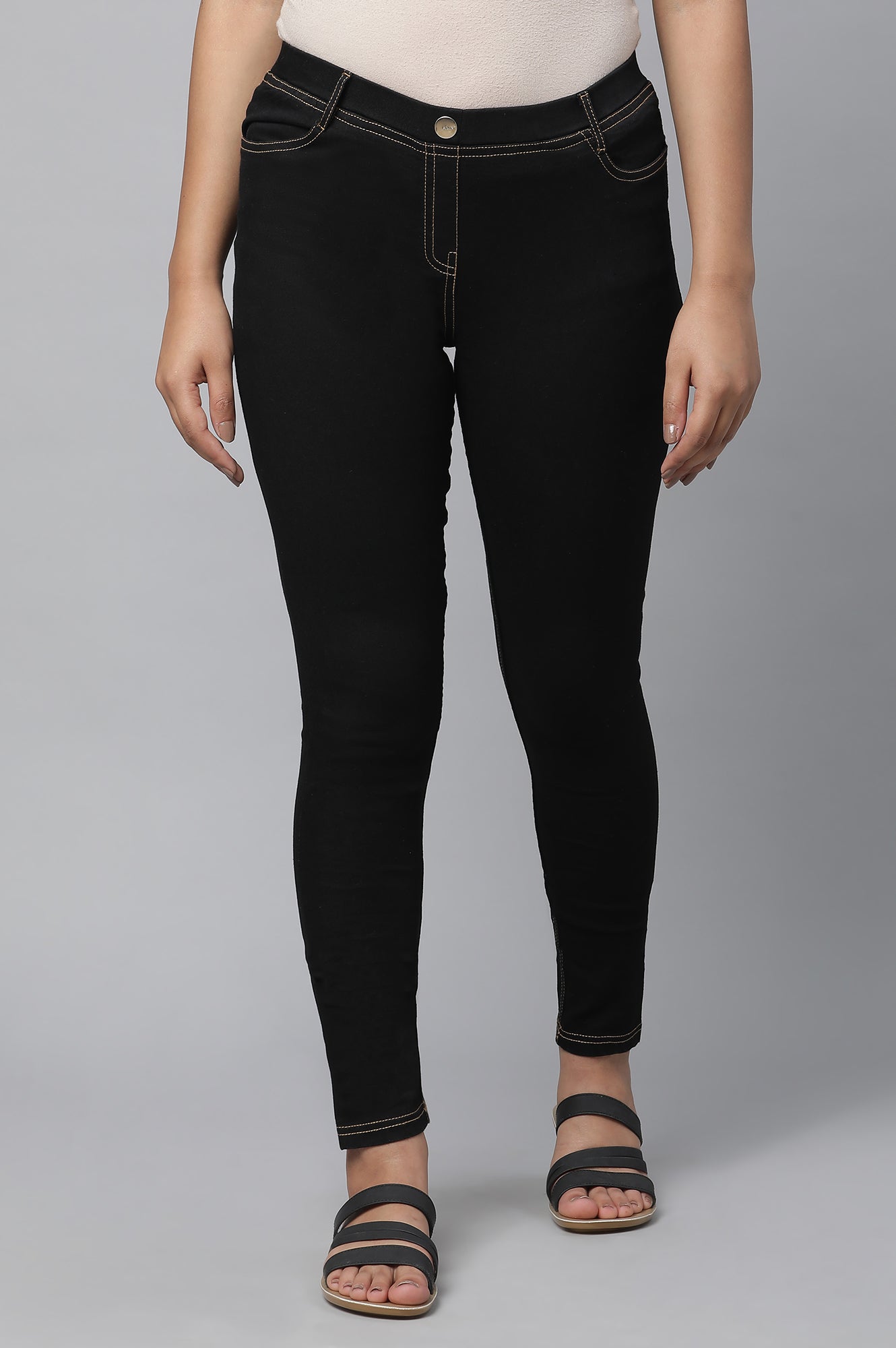 Black Solid Denim Jeggings