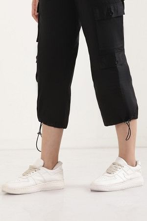 Black Eight Pockets Cropped Cargo