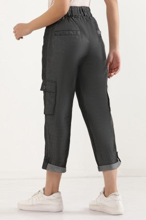 Black Six Pockets Cropped Cargo Pants