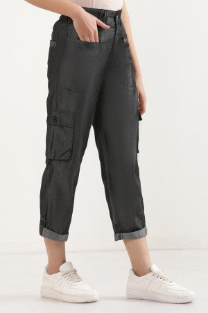 Black Six Pockets Cropped Cargo Pants