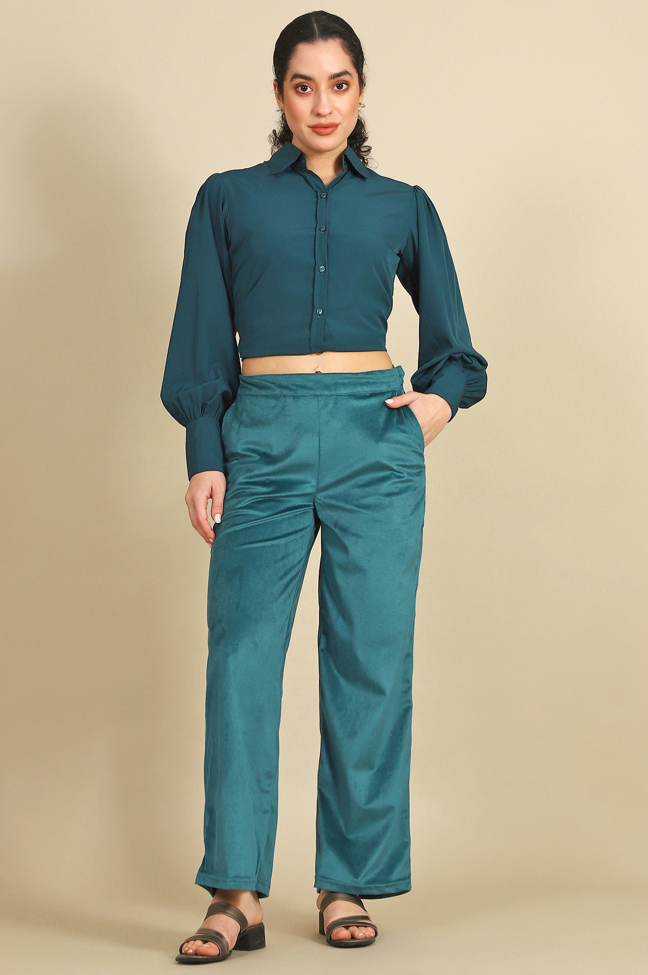 Green Solid Straight Trousers &amp; Pants