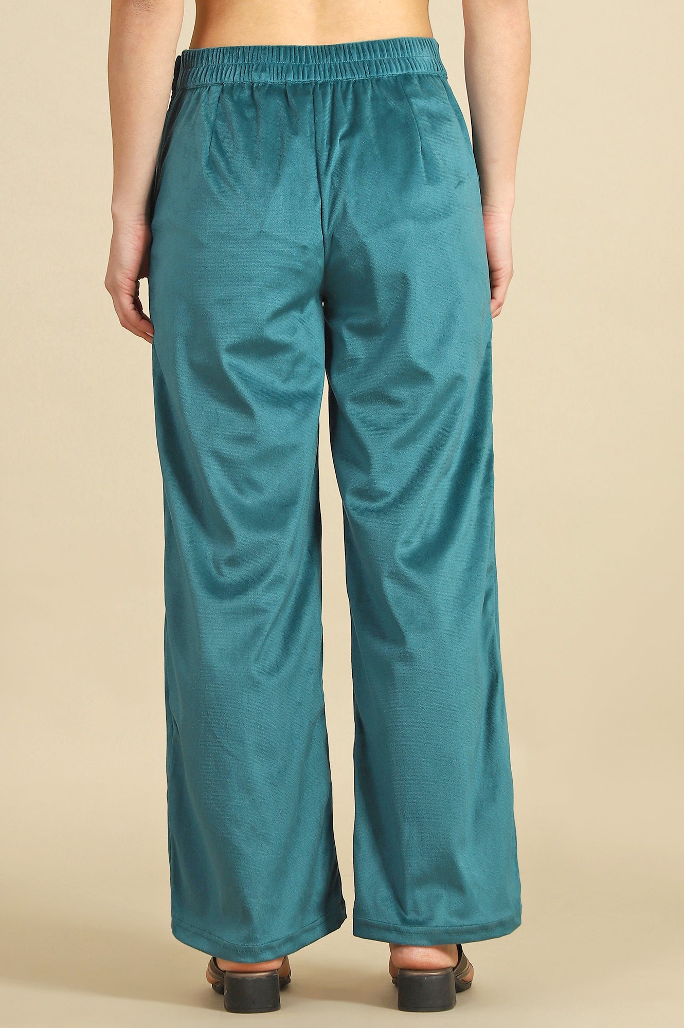 Green Solid Straight Trousers &amp; Pants