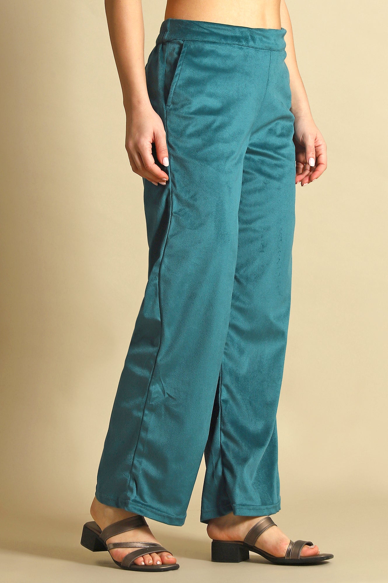 Green Solid Straight Trousers &amp; Pants